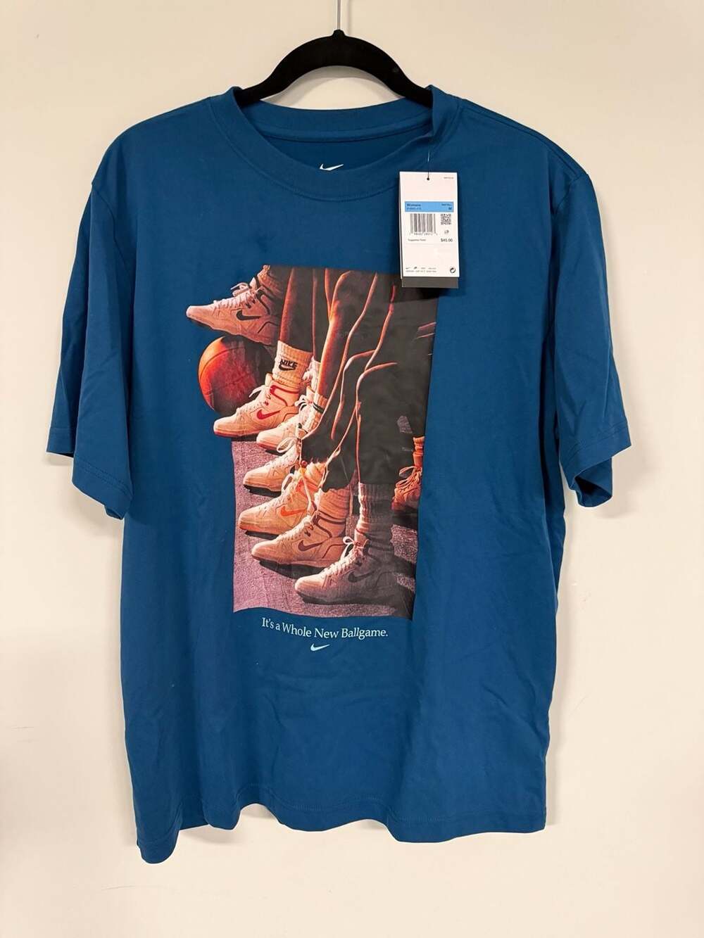 Nike Women's Dri-FIT Whole New Ballgame Graphic Basketball T-Shirt